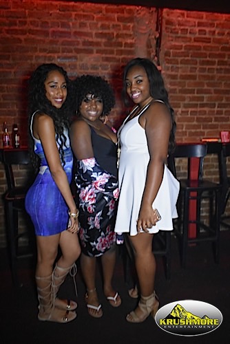 Ladies Night Out 03