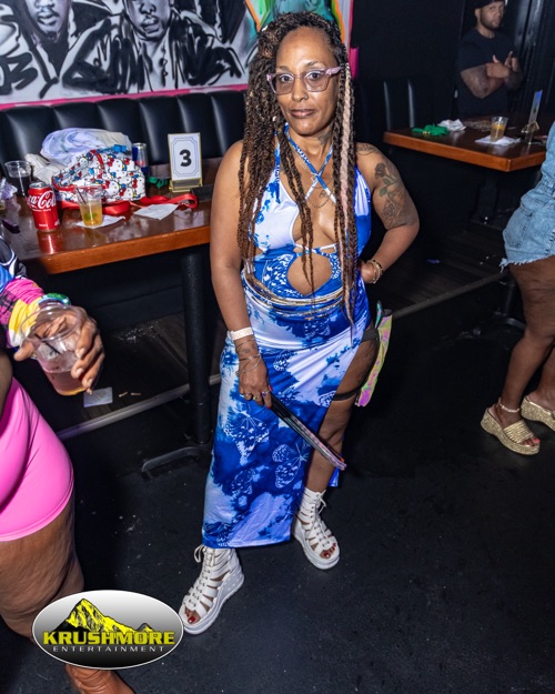 flag party 035