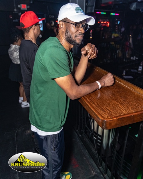 flag party 038