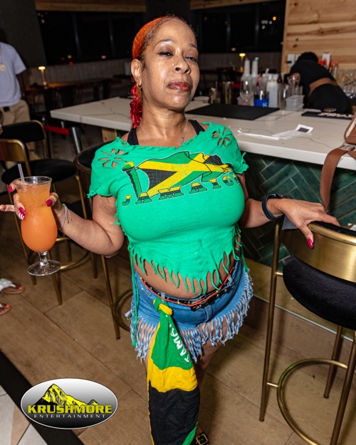 soca queen 025